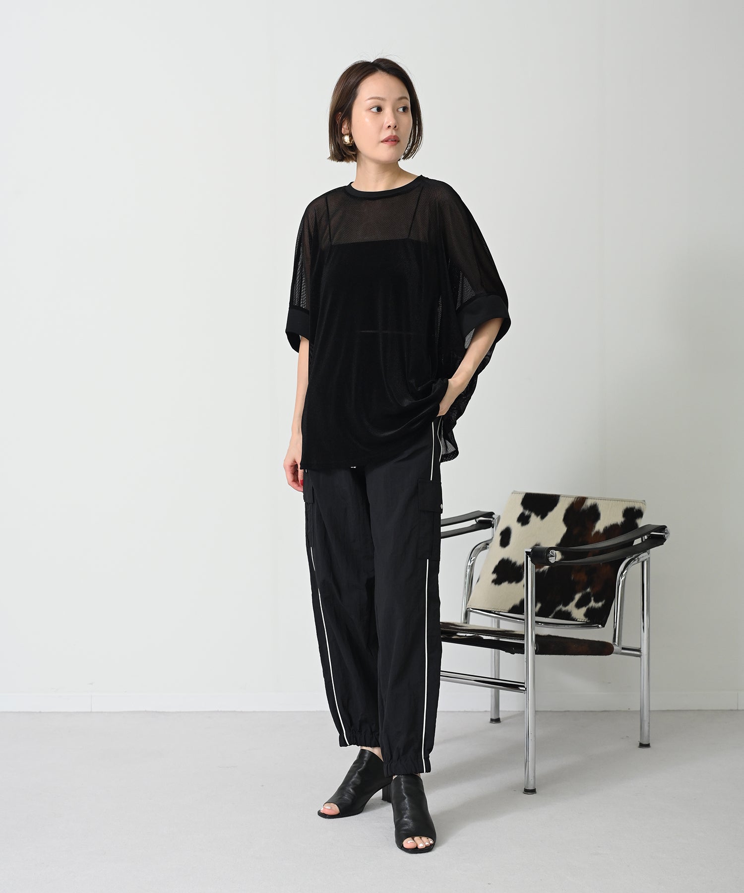 ブラック　model：H167