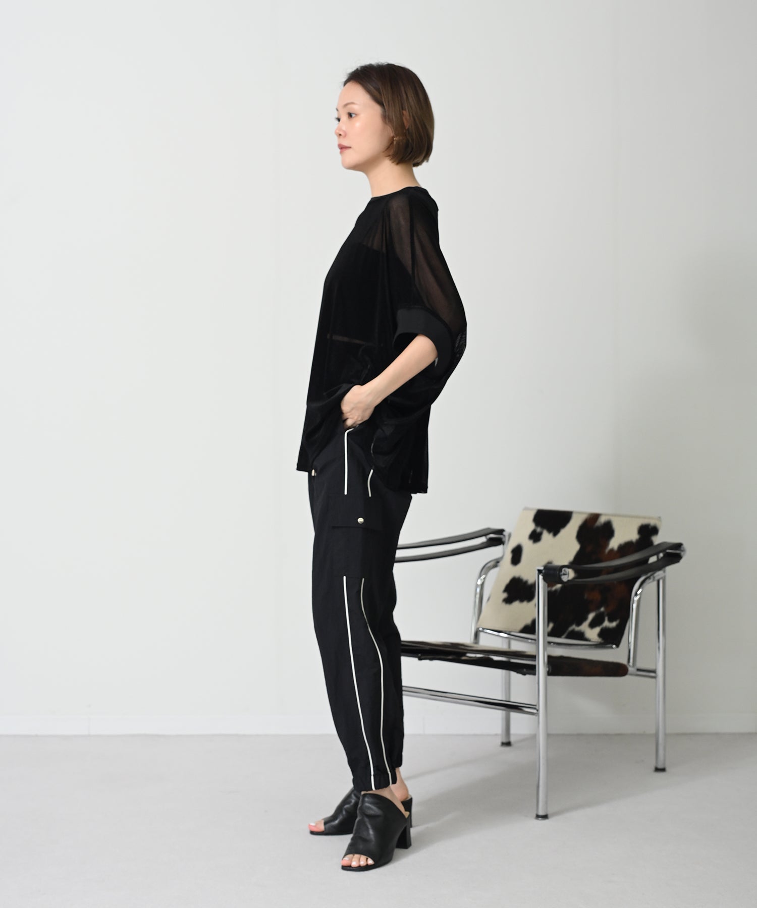 ブラック　model：H167