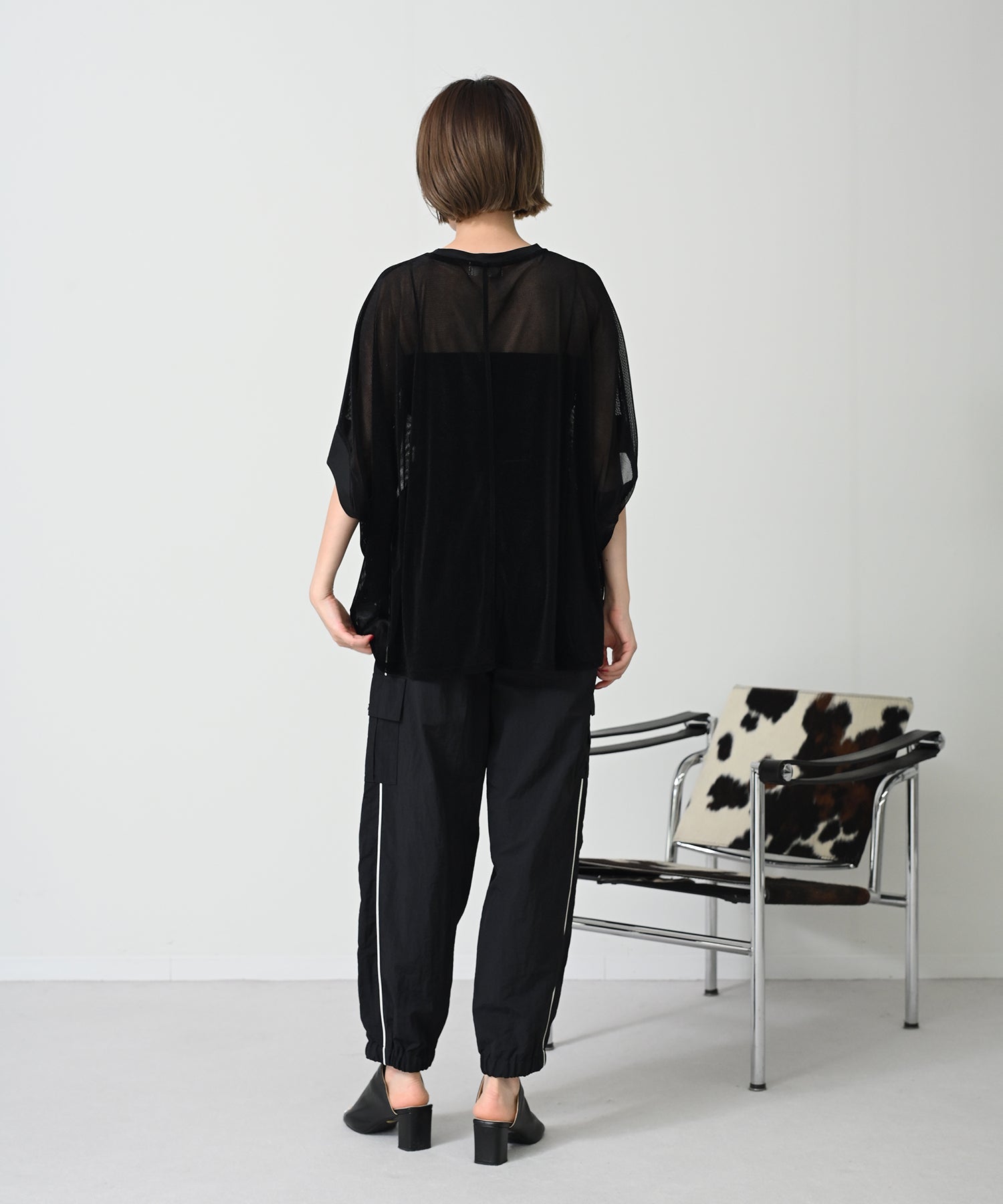 ブラック　model：H167