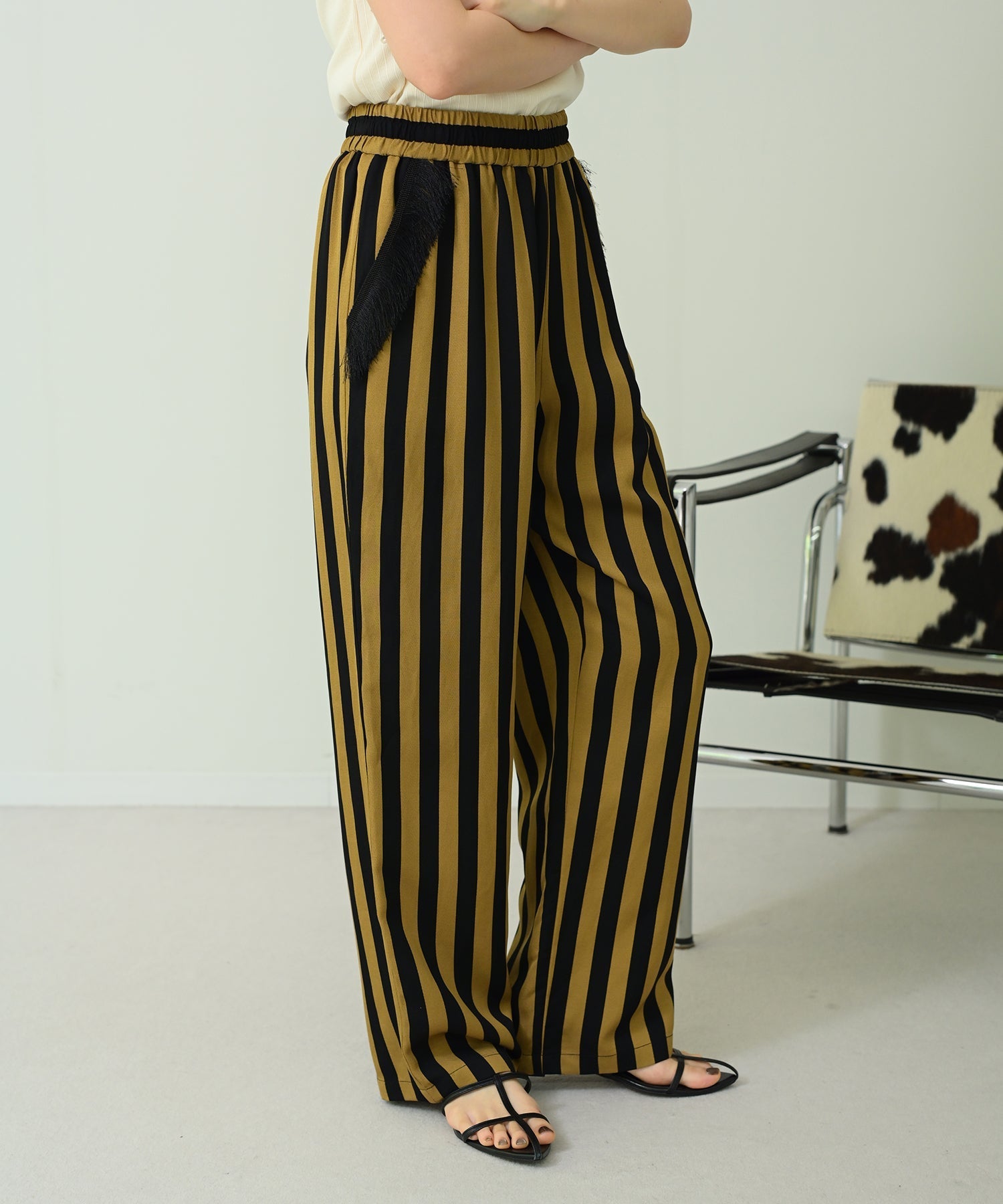 ブラウン　model：H160