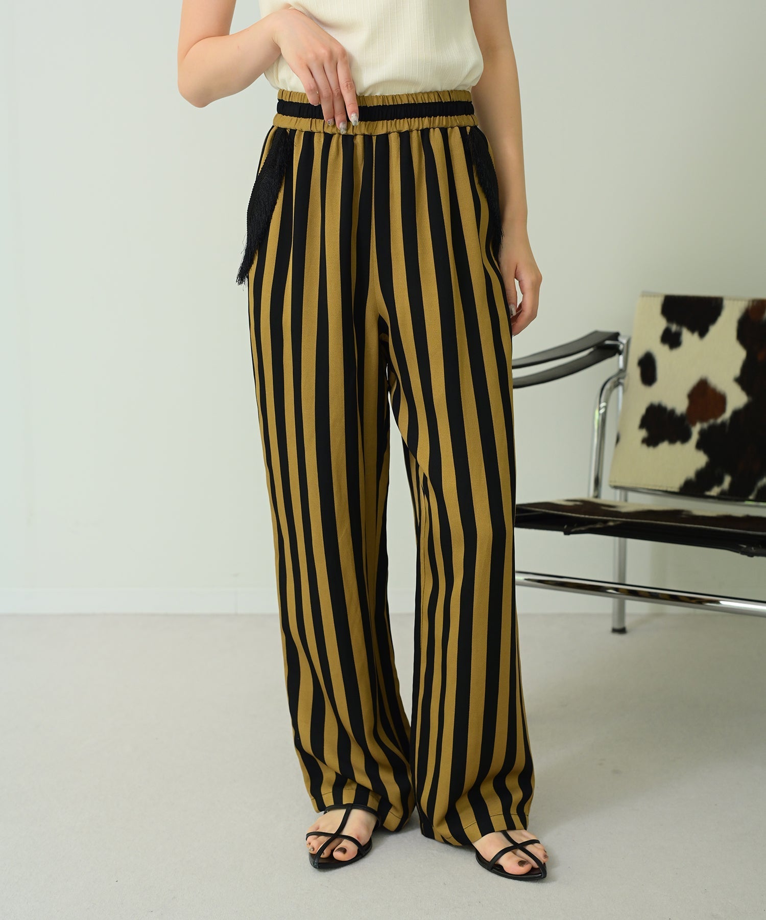 ブラウン　model：H160