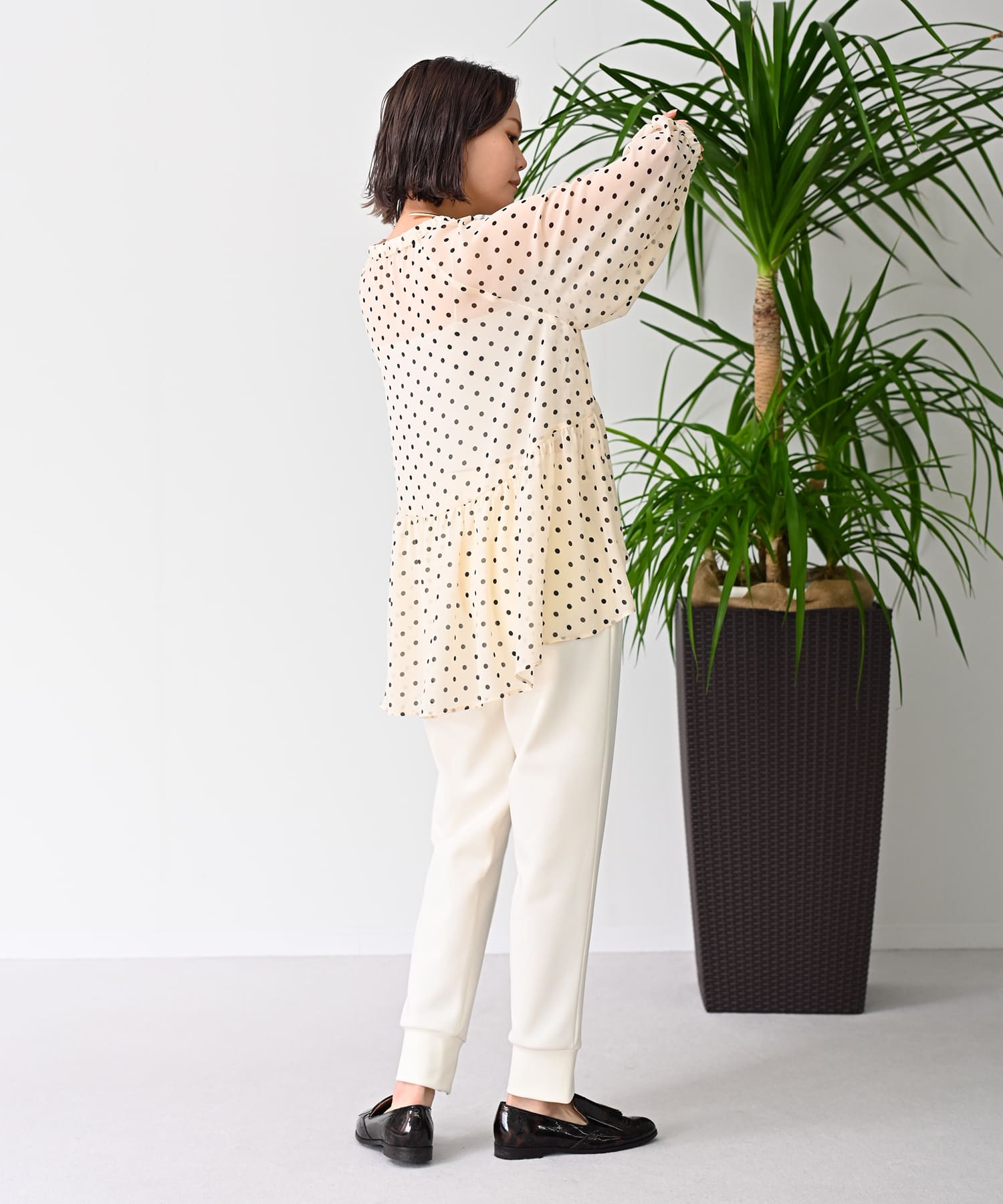 OFF　model：H167　着用サイズ：FREE
