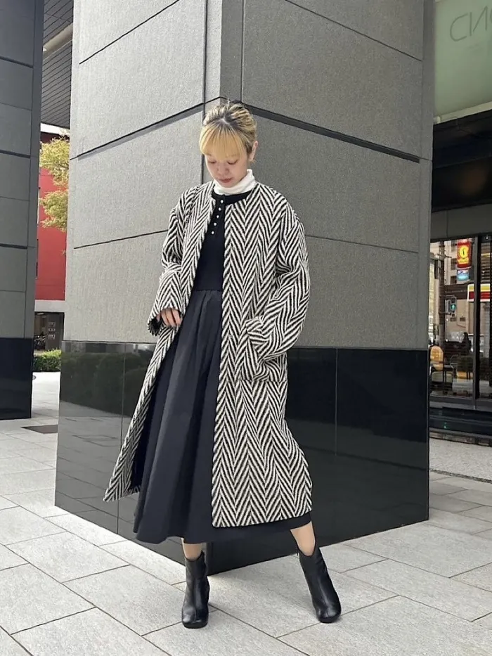 Big herringbone jacquard collarless long coat