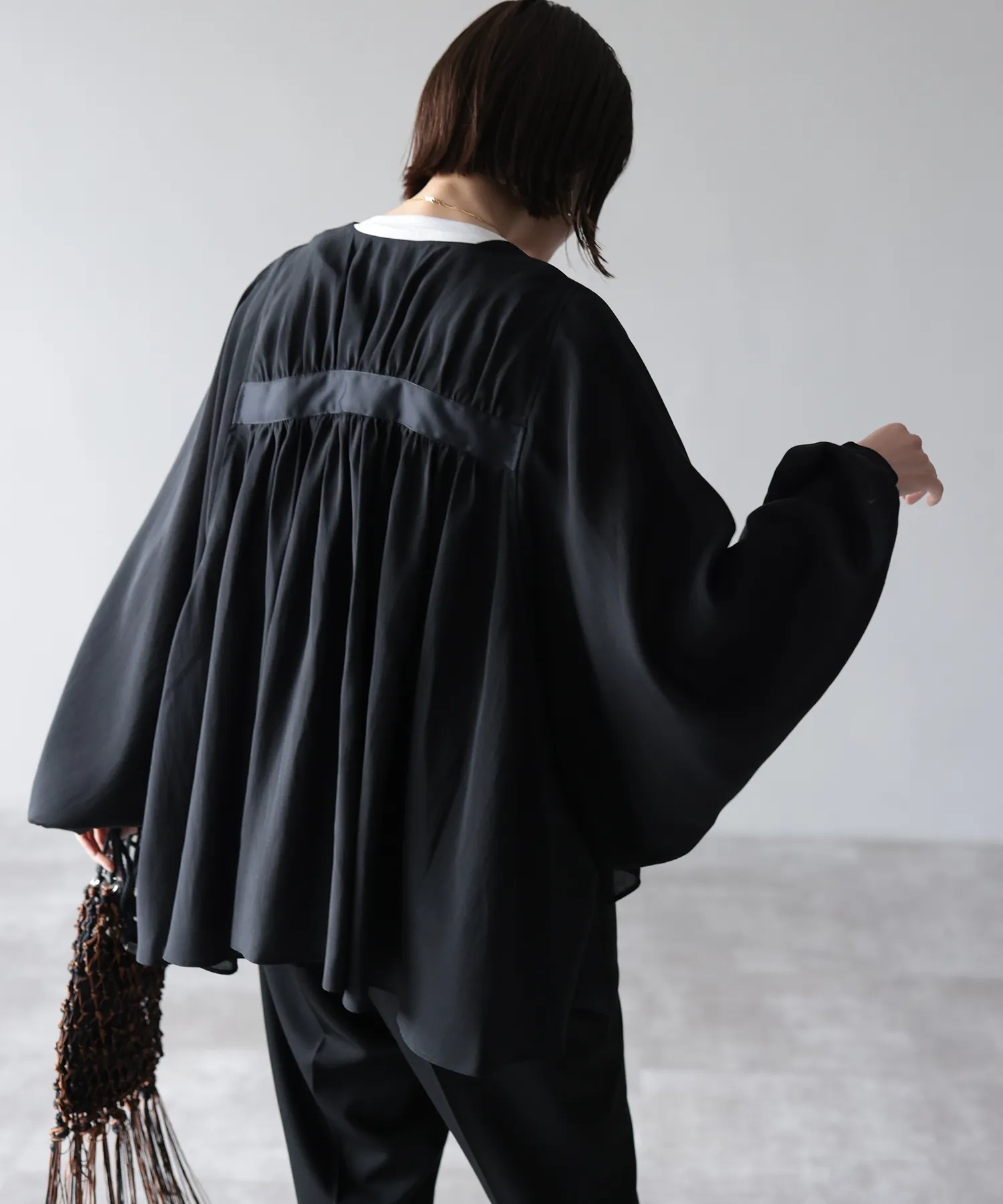 Dolman volume sleeve blouse blouson | HERENCIA(ヘレンチア