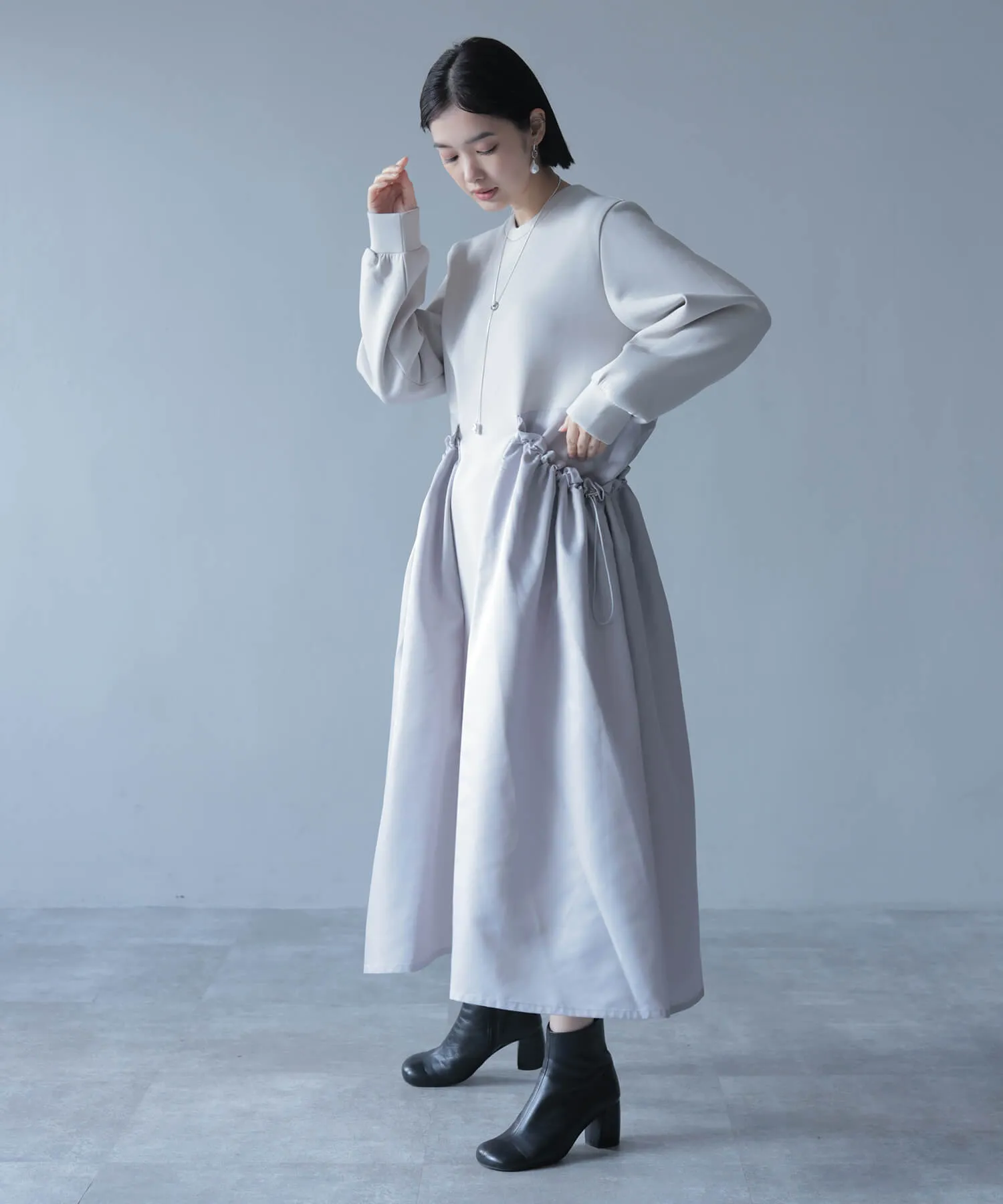 Side drawcord pocket dress | HERENCIA(ヘレンチア) | HERENCIA