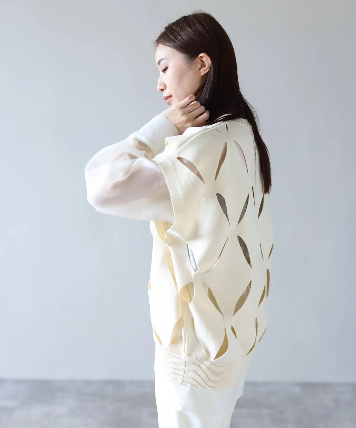 cut out design over knit vest | HERENCIA(ヘレンチア) | HERENCIA