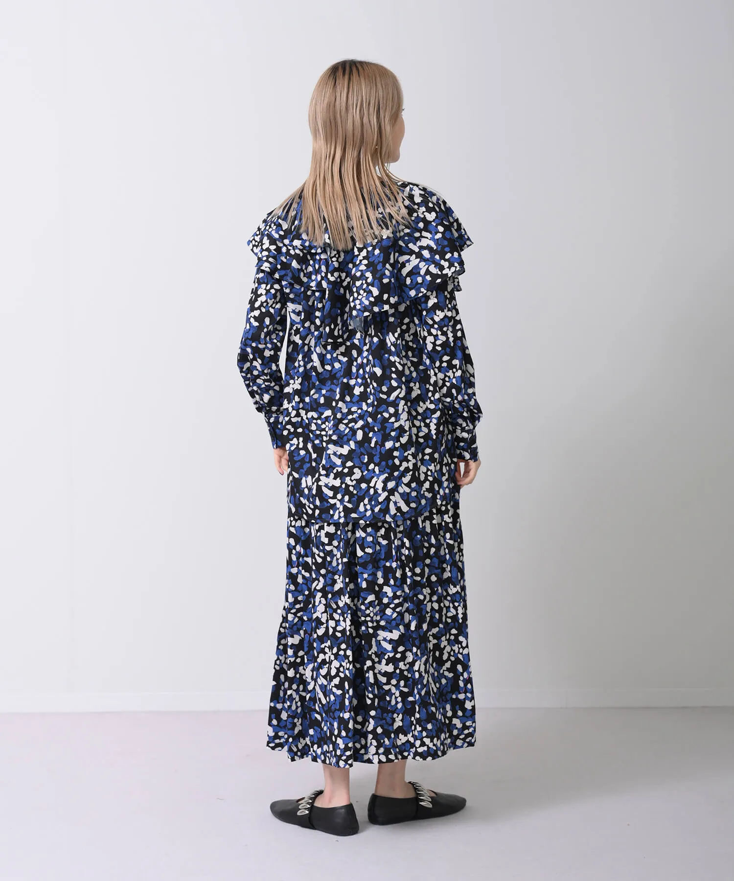Asymmetrical frill print blouse | HERENCIA(ヘレンチア