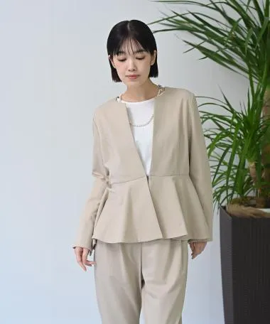 HERENCIA / Peplum collarless jacket